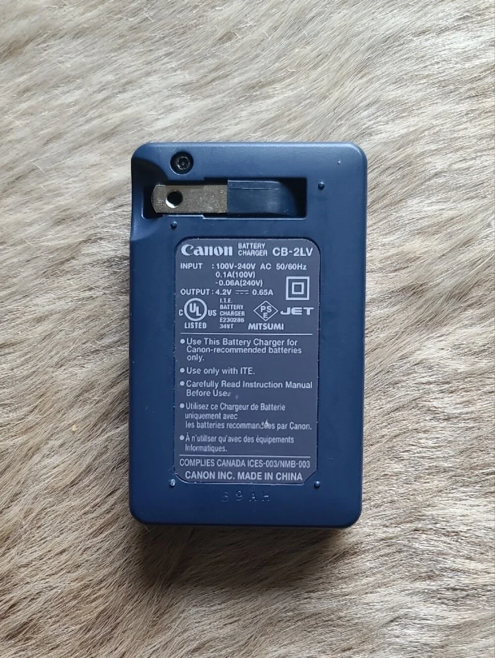 Canon CB-2LV Battery Charger for Compact Cameras